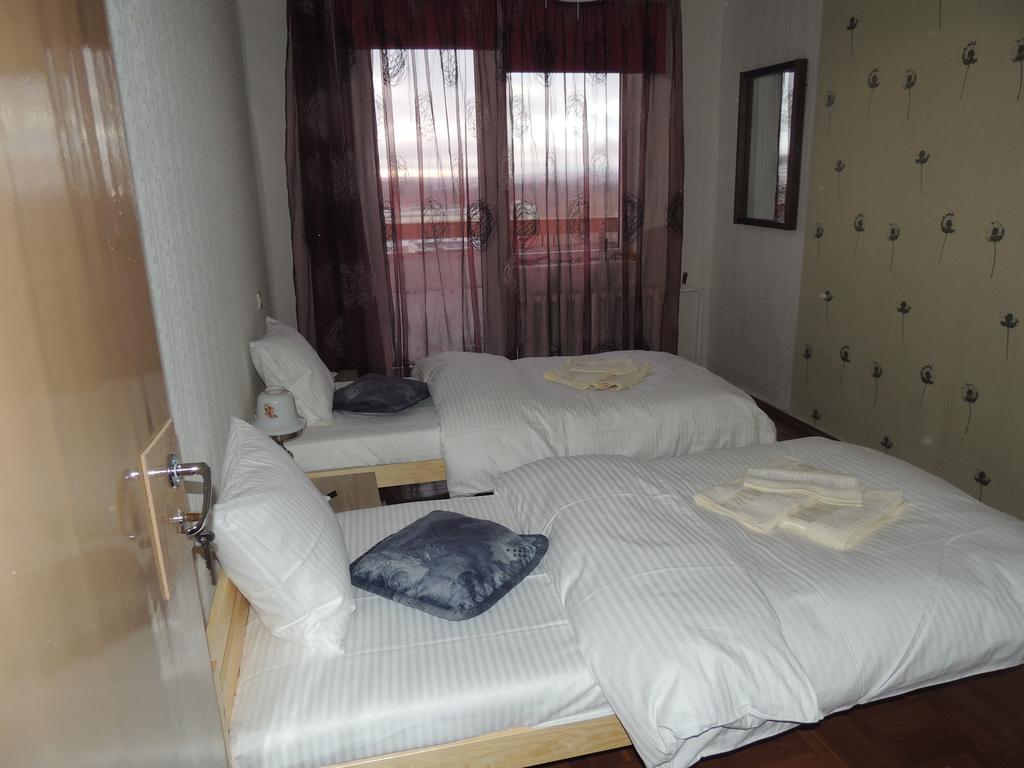Kivilinna Homestay Lohkva Bilik gambar